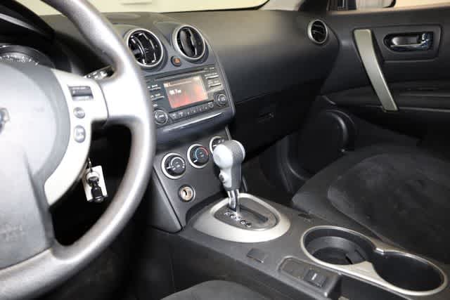 Thumbnail: 2013 Nissan Rogue - 16