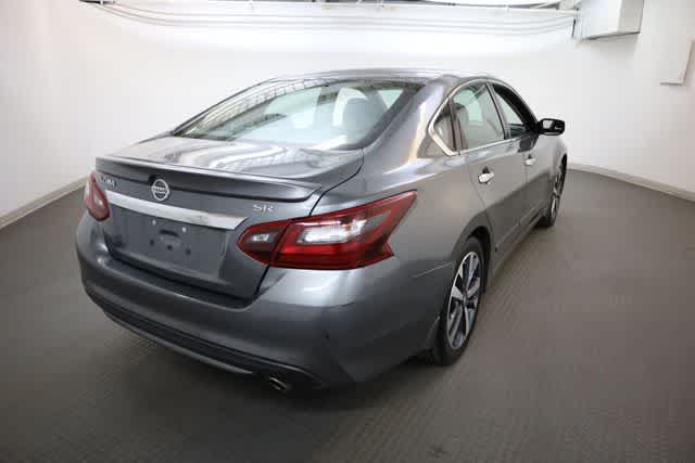 Thumbnail: 2017 Nissan Altima - 7