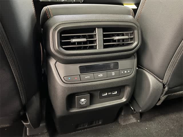 Thumbnail: 2025 Honda Pilot - 30