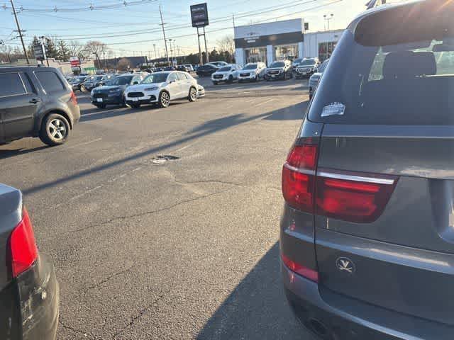 Thumbnail: 2013 BMW X5 - 19