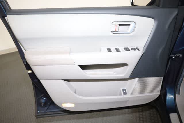 Thumbnail: 2012 Honda Pilot - 13