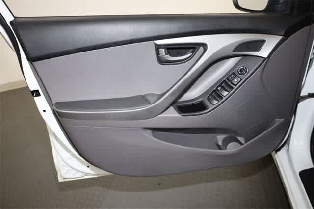 Thumbnail: 2016 Hyundai Elantra - 13