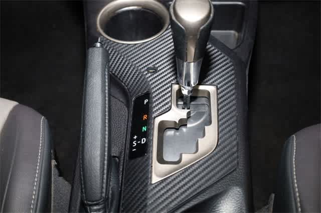 Thumbnail: 2015 Toyota RAV4 - 33