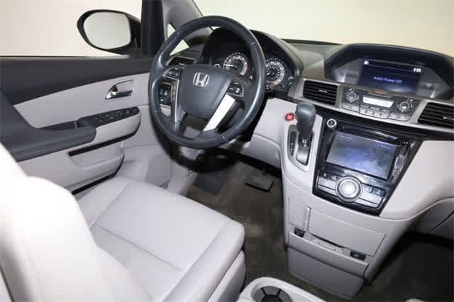 Thumbnail: 2015 Honda Odyssey - 16