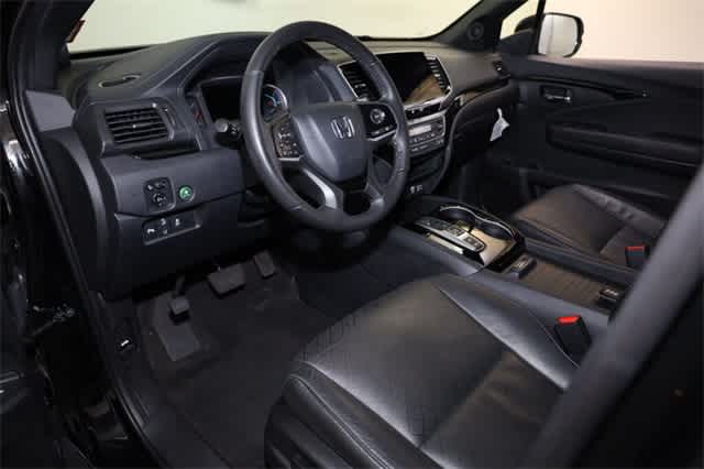 Thumbnail: 2019 Honda Passport - 14