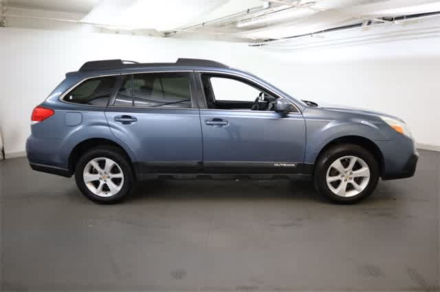 Thumbnail: 2013 Subaru Outback - 9