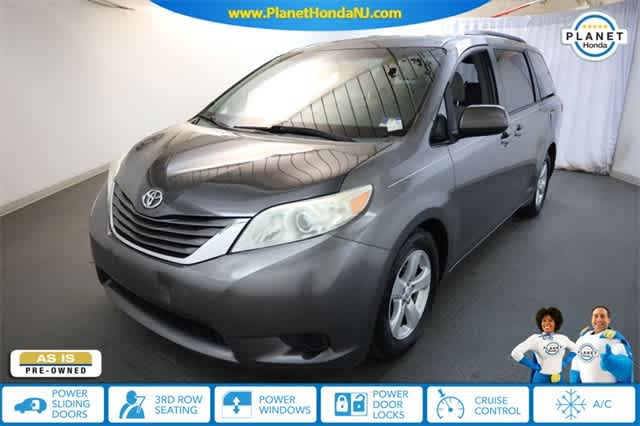 2015 Toyota Sienna LE -
                  Union, NJ