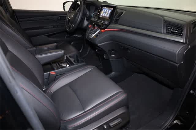 Thumbnail: 2023 Honda Odyssey - 19