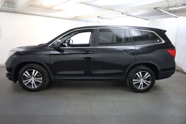 Thumbnail: 2017 Honda Pilot - 3