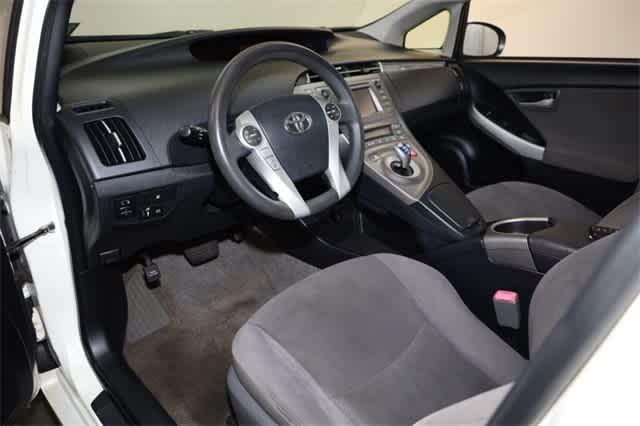 Thumbnail: 2013 Toyota Prius - 14