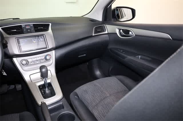 Thumbnail: 2014 Nissan Sentra - 18