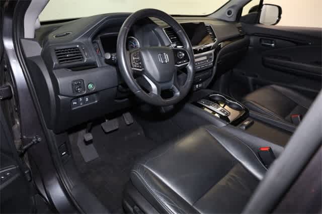Thumbnail: 2019 Honda Pilot - 15