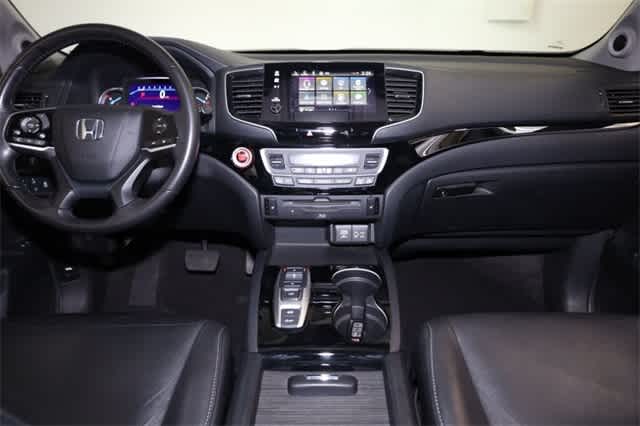 Thumbnail: 2019 Honda Pilot - 18