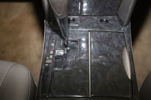 Thumbnail: 2010 Toyota Camry - 25