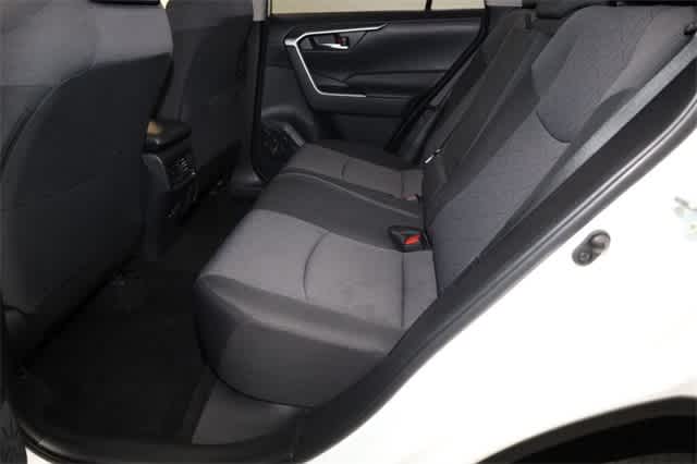 Thumbnail: 2019 Toyota RAV4 - 21