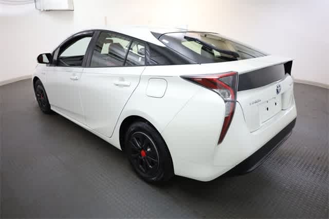 Thumbnail: 2016 Toyota Prius - 4