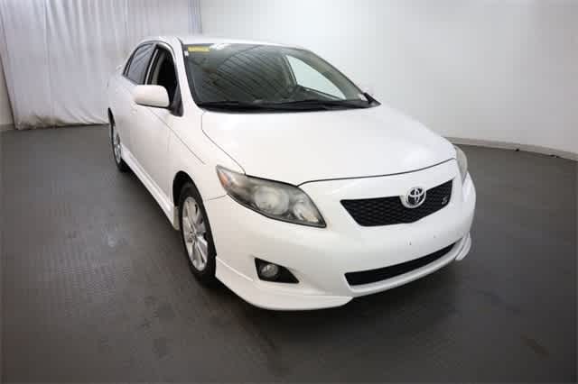 Thumbnail: 2010 Toyota Corolla - 11