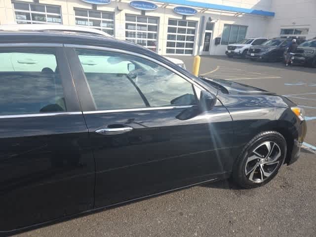 Thumbnail: 2016 Honda Accord - 16