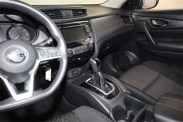 Thumbnail: 2018 Nissan Rogue - 23