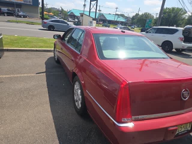 Thumbnail: 2008 Cadillac DTS - 8