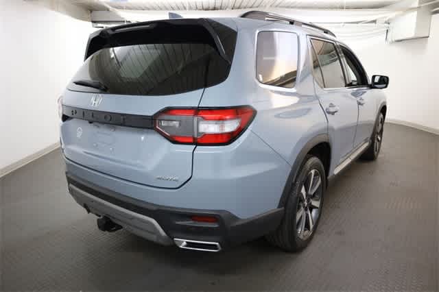 Thumbnail: 2023 Honda Pilot - 7
