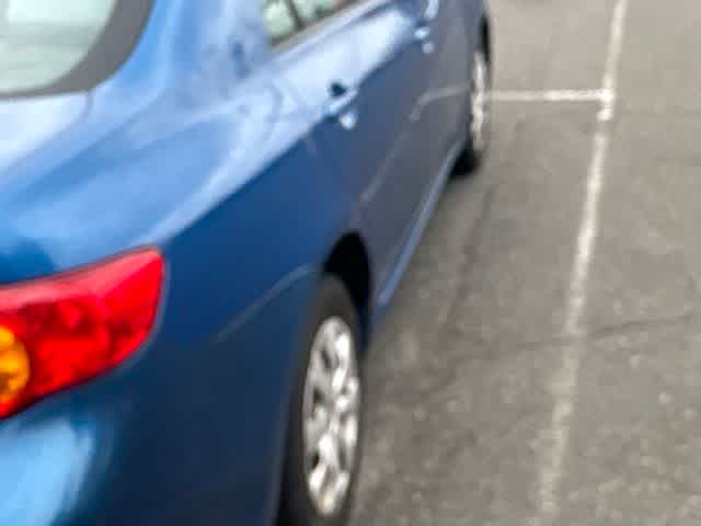 Thumbnail: 2010 Toyota Corolla - 12
