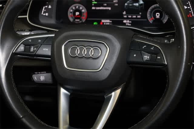 2022 Audi Q8 Premium 35