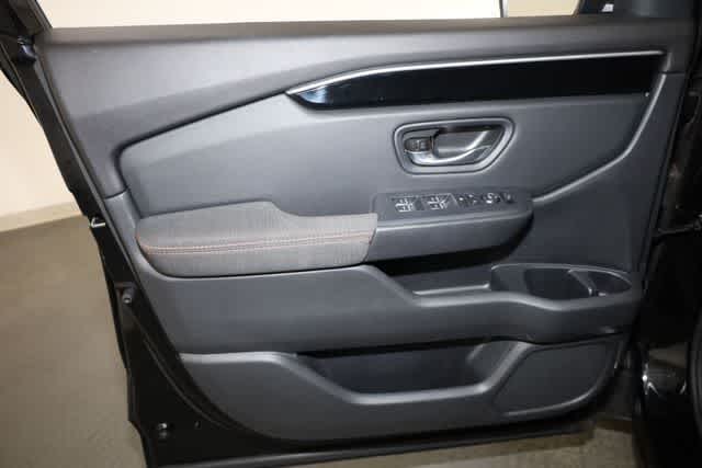 Thumbnail: 2023 Honda Pilot - 13