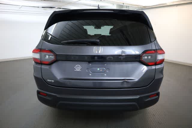Thumbnail: 2023 Honda Pilot - 6