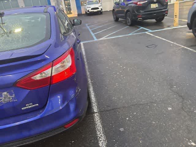 Thumbnail: 2014 Ford Focus - 11