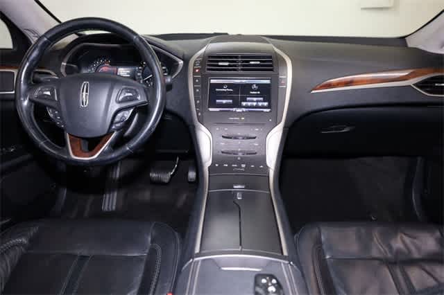 Thumbnail: 2016 Lincoln MKZ - 17