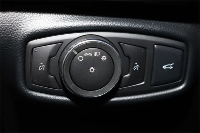 Thumbnail: 2016 Lincoln MKZ - 26