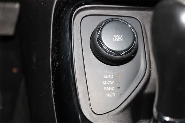 Thumbnail: 2019 Jeep Compass - 33