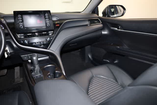 Thumbnail: 2023 Toyota Camry - 18