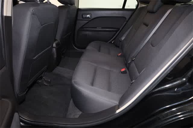 Thumbnail: 2012 Ford Fusion - 21