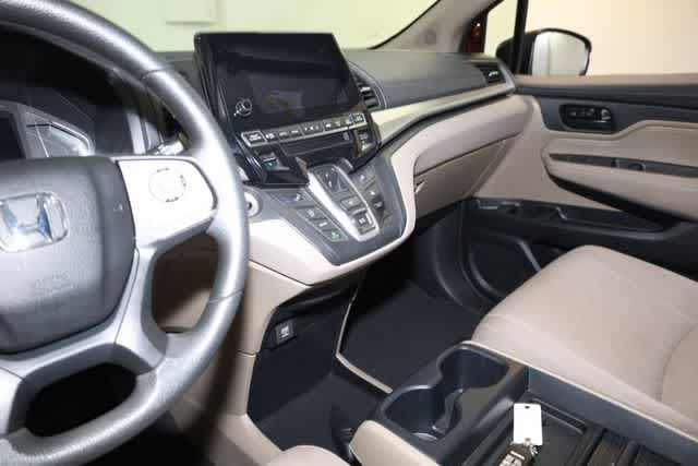 Thumbnail: 2020 Honda Odyssey - 16