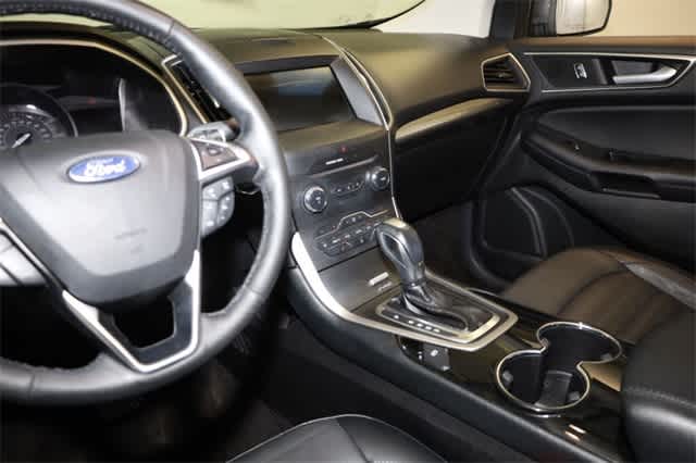 2016 Ford Edge SEL 23