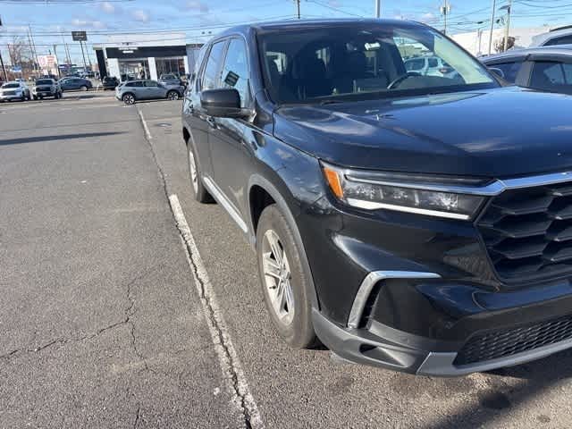 Thumbnail: 2023 Honda Pilot - 9