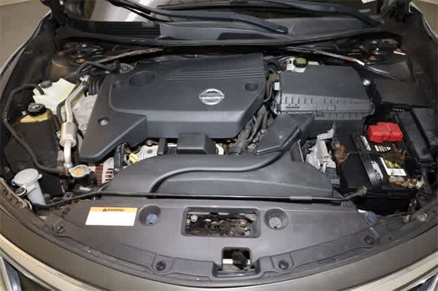 Thumbnail: 2015 Nissan Altima - 34