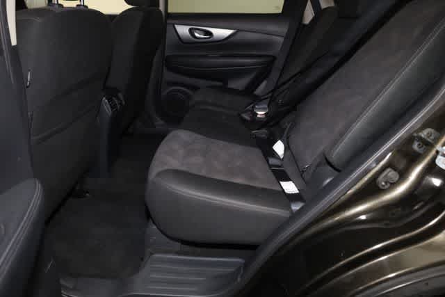 Thumbnail: 2016 Nissan Rogue - 22