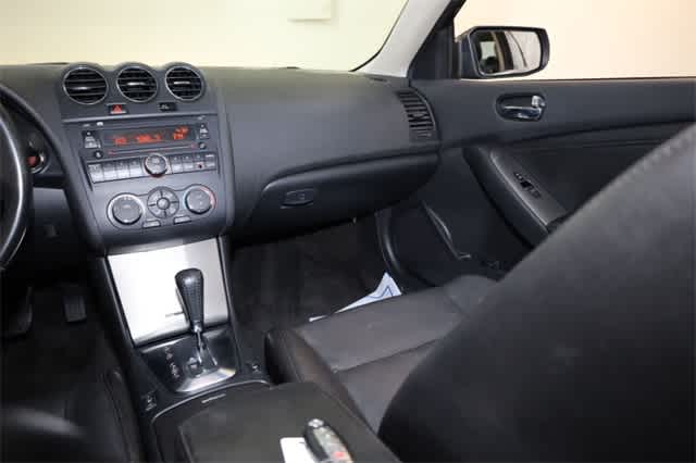 Thumbnail: 2009 Nissan Altima - 18