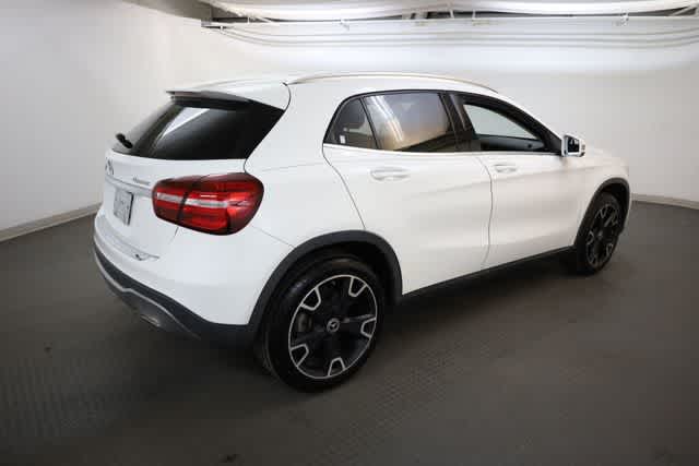 Thumbnail: 2020 Mercedes-Benz GLA - 8