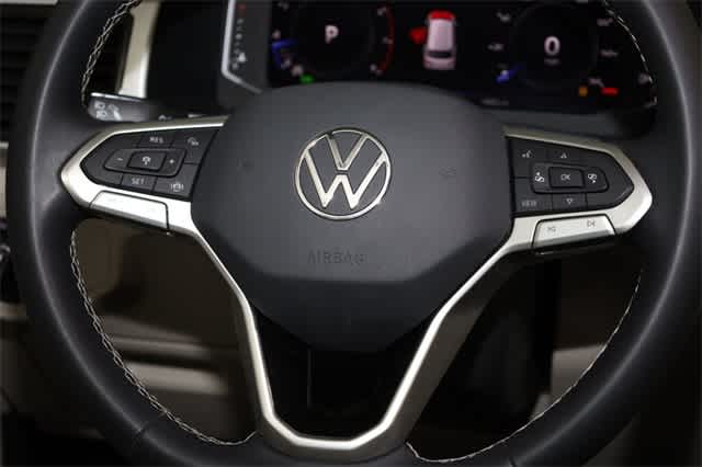 2022 Volkswagen Atlas SE 34