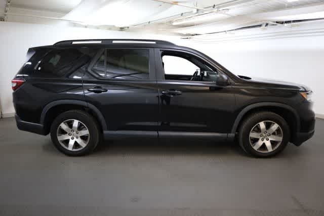 Thumbnail: 2023 Honda Pilot - 9