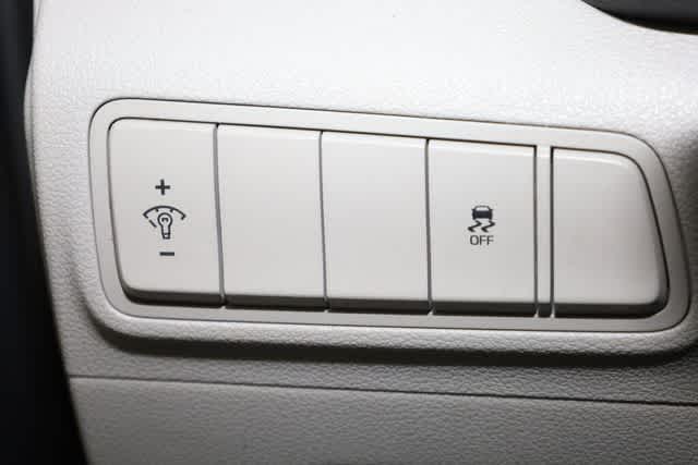 Thumbnail: 2016 Hyundai Tucson - 26