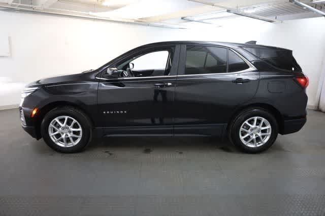 Thumbnail: 2022 Chevrolet Equinox - 3