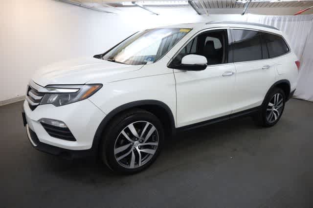 Thumbnail: 2016 Honda Pilot - 2