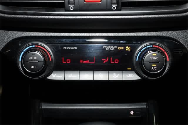 Thumbnail: 2023 Kia Forte - 31