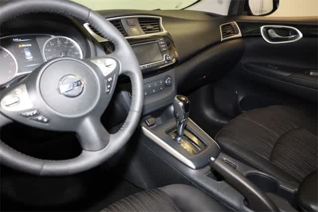 2017 Nissan Sentra SV 23