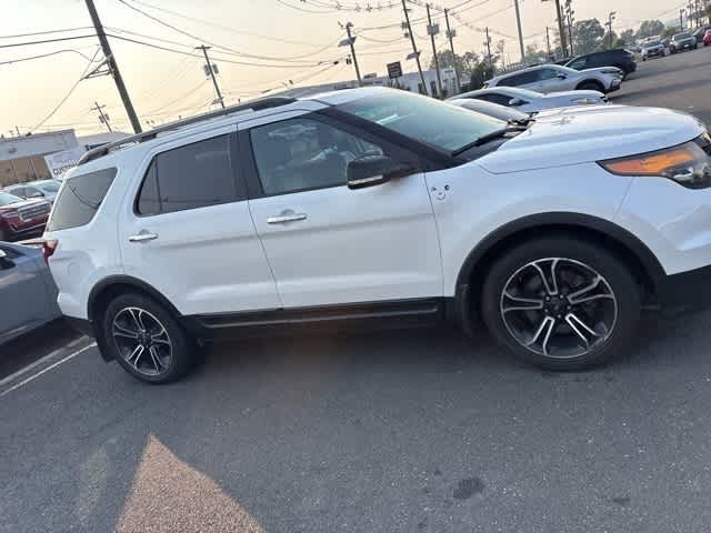 Thumbnail: 2014 Ford Explorer - 18